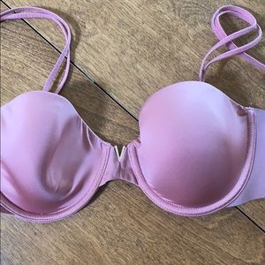 Victoria’s Secret pink 32C Bra